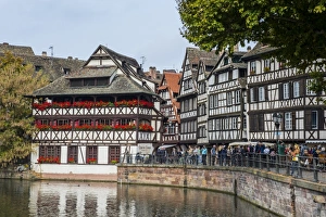 Timbered houses and canal in the quarter Petite France, Strasbourg, Alsace, France, Europe