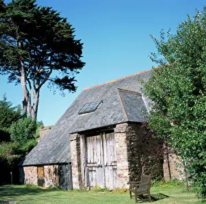Barn Prints: Tithe barn, Dunster, Somerset, England, United Kingdom, Europe