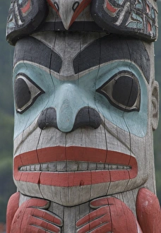 Images Dated 17th June 2009: Tlingit Totem Pole, Ravens Fort Tribal House, Fort William Seward