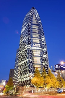 Tokyo Mode Gakuen Cocoon Tower, Design School building, Shinjuku, Tokyo, Japan, Asia