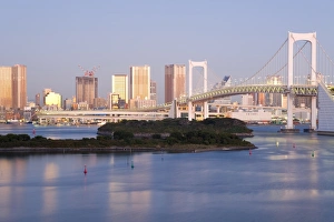 Images Dated 8th November 2006: Tokyo Tower and the skyline of central Tokyo illuminated at sunrise