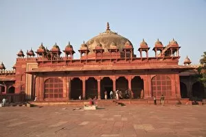 Images Dated 6th July 2009: Tomb of Islam Khan, inner courtyard of Jama Masjid, Fatehpur Sikri, UNESCO World Heritage Site