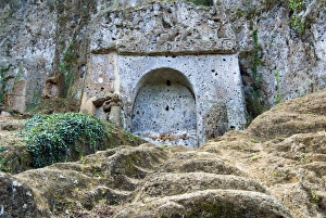 Images Dated 14th August 2008: The Tomb of the Mermaid, The Sopraripa Necropolis, Etruscan Necropolis of Sovana