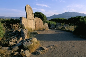 Tombe des Geants (Giants tomb)