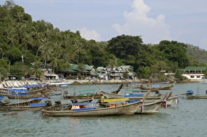 Images Dated 20th January 2000: Ton Sai Bay