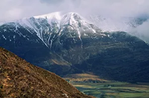 Images Dated 8th August 2008: Torridon village beneath Liathach mountain range