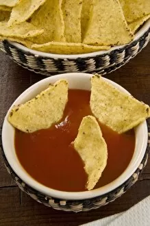 Images Dated 2nd February 2010: Tortilla chips with chili sauce, Mexican food, Mexico, North America