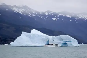 Passenger Prints: Tourist boat and iceberg near Upsala Glacier on Lago Argentino, El Calafate, Parque