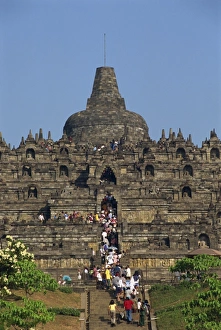 Borobudur Prints: Tourist crowds at the Buddhist monument