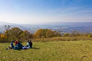 Tourists having a picnic, Shenandoah National Park, Virginia, United States of America