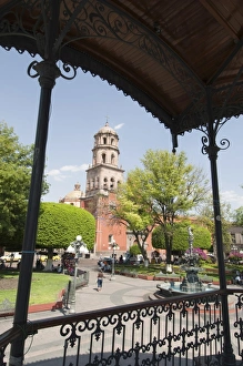 Tower of the convent church of San Francisco, Santiago de Queretaro (Queretaro) Tower of the convent church of San Francisco, Santiago de Queretaro (Queretaro)