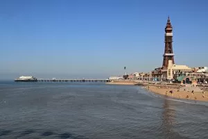 Lancashire Collection: Tower, North Pier and Beach, Blackpool, Lancashire, England, United Kingdom, Europe
