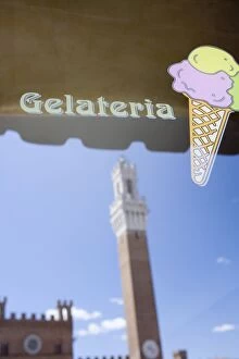 Images Dated 8th August 2005: The tower of Palazzo Pubblico reflected in Gelateria window, Piazza del Campo