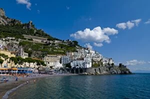 Images Dated 28th September 2008: The town of Amalfi, UNESCO World Heritage Site, Campania, Italy, Europe