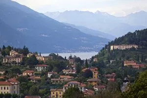 Images Dated 12th August 2011: Town of Bellagio and mountains, Lake Como, Lombardy, Italian Lakes, Italy, Europe