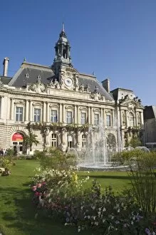 Images Dated 23rd September 2008: The Town Hall in the City of Tours, Indre et Loire, Loire Valley, Centre, France, Europe