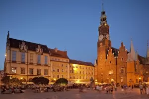 Images Dated 26th August 2011: Town hall at dusk, Rynek (Old Town Square), Wroclaw, Silesia, Poland, Europe