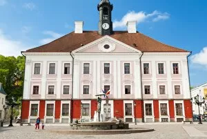 Images Dated 17th May 2010: Town Hall, Raekoja Square (Raekoja plats), Tartu, Estonia, Baltic States, Europe