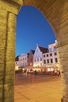 Raekoja Plats Prints: Town Hall Square (Raekoja Plats), Tallinn, Estonia, Baltic States, Europe