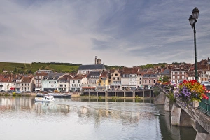 Yonne Prints: The town of Joigny, Yonne, Burgundy, France, Europe