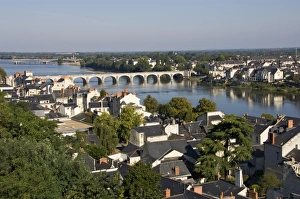 Images Dated 21st September 2008: The town of Saumur on the River Loire, Maine-et-Loire, Pays de la Loire, France, Europe