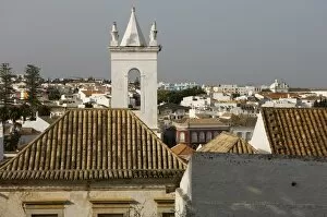 Images Dated 16th May 2006: The town of Tavira, Algarve, Portugal, Europe