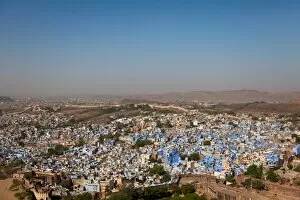 Images Dated 10th April 2009: The traditional blue-washed houses of Jodhpur, Rajasthan, India, Asia