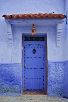 Images Dated 15th March 2010: Traditional bluehouse, Chefchaouen (Chefchaouene), Morocco, North Africa, Africa