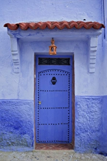 Closed Prints: Traditional bluehouse, Chefchaouen (Chefchaouene), Morocco, North Africa, Africa