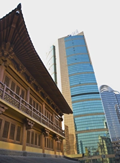 Images Dated 2005 April: 3 Apr 2005
