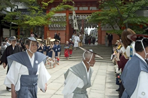 Traditional dress and procession for tea ceremony