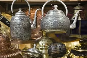 Images Dated 27th May 2008: Traditional ornate kettles for sale, Grand Bazaar (Great Bazaar), Istanbul