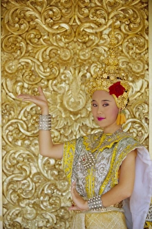 Decoration Prints: Traditional Thai dancer