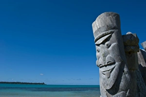 Images Dated 2nd September 2008: Traditional wood carving at the Ile des Pins, New Caledonia, Melanesia, South Pacific, Pacific