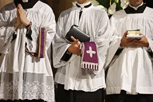 Images Dated 11th May 2007: Traditionalist clergy, Paris, France, Europe