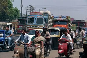 Traffic on Koregaon Road, Pune, Maharashtra state, India, Asia