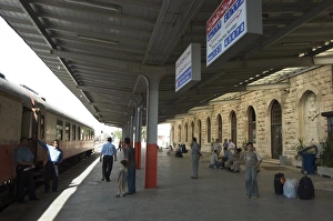 Aleppo Prints: Train station