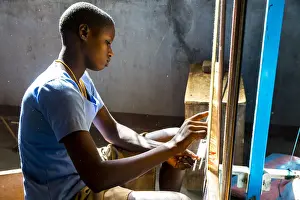 Artisan Prints: Training workshop for young women run by JARC (Jeunes Adultes Ruraux Catholiques