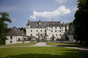Manor Houses Prints: Traquair House near Peebles, Tweeddale, Scotland, United Kingdom, Europe