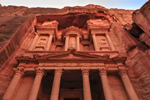 The Treasury (Al-Khazneh), Petra, UNESCO World Heritage Site, Jordan, Middle East