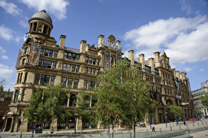 Images Dated 10th June 2008: The Triangle, Manchester, England, United Kingdom, Europe