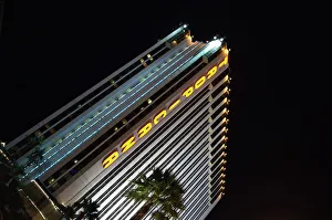 Images Dated 3rd January 2000: Tropicana Hotel