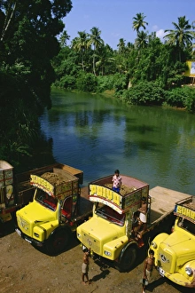 Lorry Prints: Truckers wash their lorries with pride, south India, India, Asia