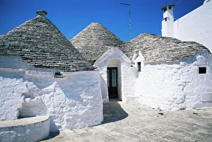 Images Dated 28th February 2008: Trulli, Alberobello