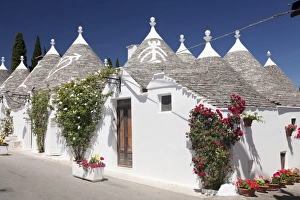 Trulli, traditional houses, Rione Monti area, Alberobello, UNESCO World Heritage Site