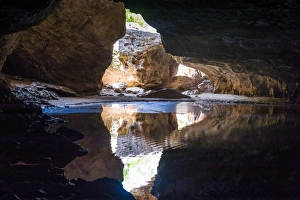 Images Dated 6th October 2008: Tunnel Creek, the Kimberleys, Western Australia, Australia, Pacific