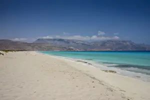 Turquoise water at the beach in Shuab Bay on the west coast of the island of Socotra, UNESCO World Heritage Site, Yemen, Middle East