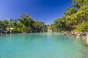 Efate Prints: Turquoise waters in the blue lagoon, Efate, Vanuatu, Pacific