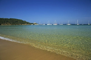 Turquoise waters off the Plage Notre Dame, Ile de Porquerolles, near Hyeres