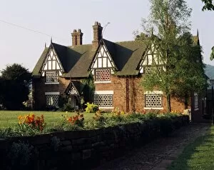 Cheshire Collection: Typical Cheshire farmhouse, Beeston, Cheshire, England, United Kingdom, Europe